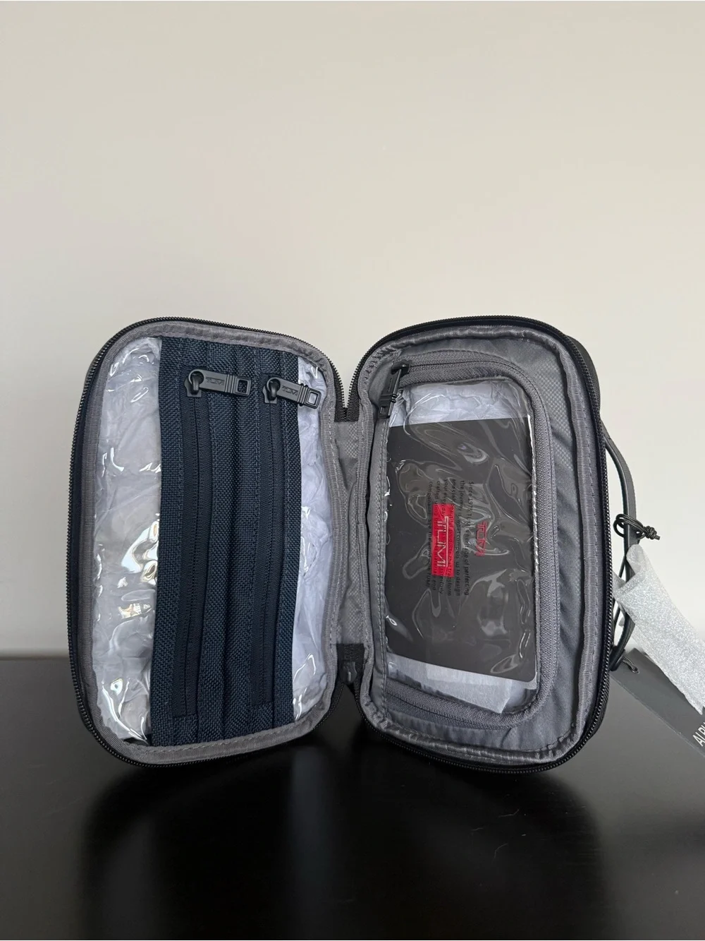 TUMI | Alpha 2 Split Travel Kit